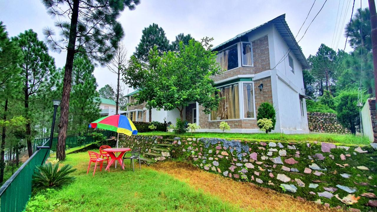 Blue Pine Orchards - Villas Lansdowne Exteriör bild